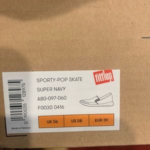 At fitflop, we believe that for a shoe to really be cool, it’s got to be comf.